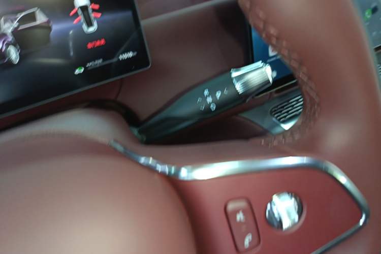 Used VOYAH Titan 2026 Model Max+ Gear Lever