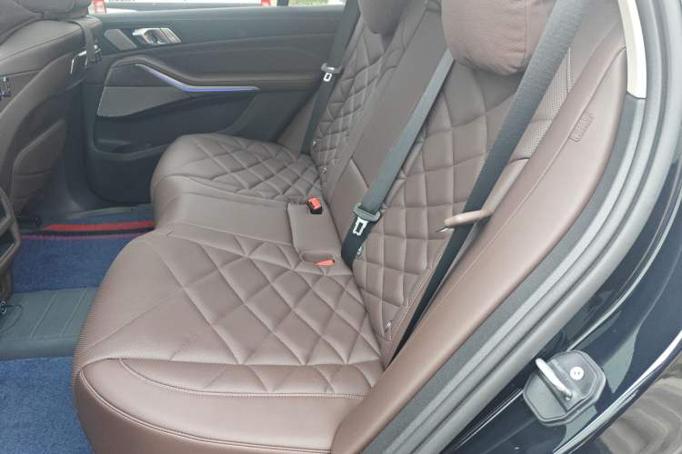 Used BMW X5 2023 xDrive 30Li Luxury M Sport Night Edition Package
