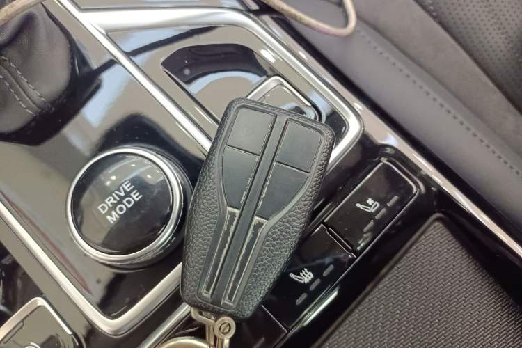 Used Hongqi HS5 2022 Revised Version 2.0T Smart Connect Flagship Edition