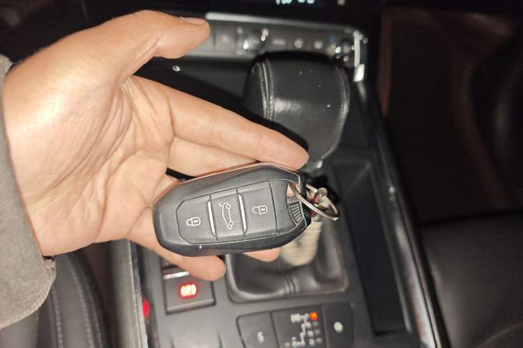 Used Citroen C6 2017 Revised 350THP Luxury Version Vehicle Key