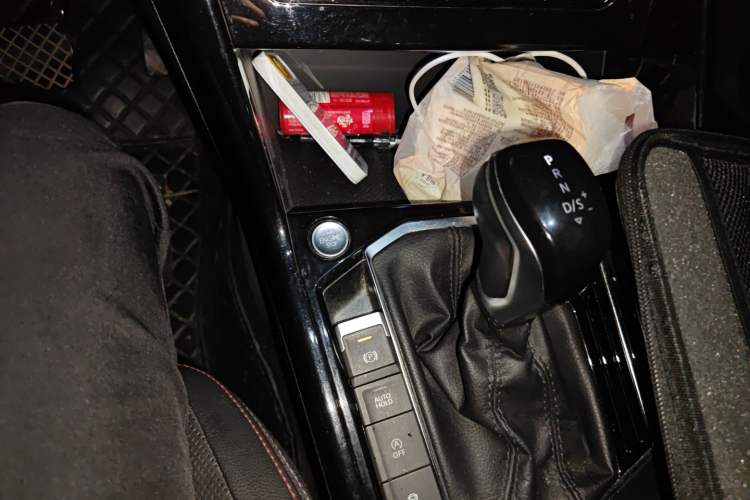 Used Volkswagen Tayron 2021 330TSI Two-Wheel Drive Luxury Smart Connectivity Version Gear Lever