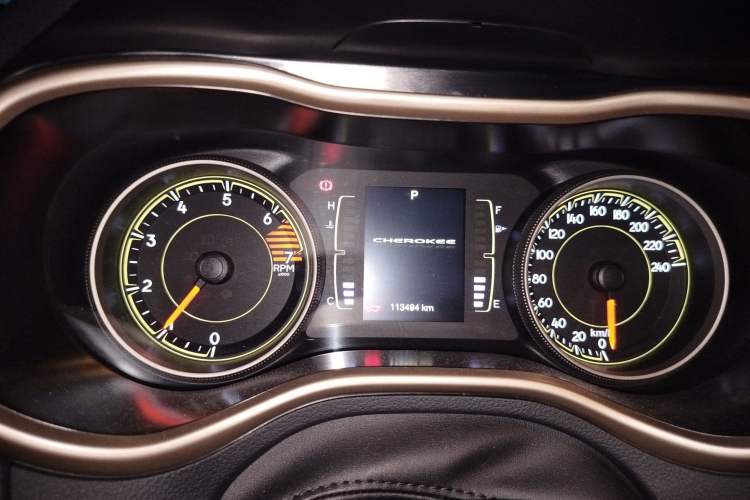 Used Jeep Cherokee 2016 2.4L Leading Edition