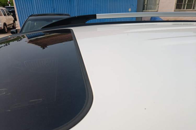 Used Haval H6 2016 Upgraded Model 1.5T Automatic Two-Wheel Drive Elite Version Roof