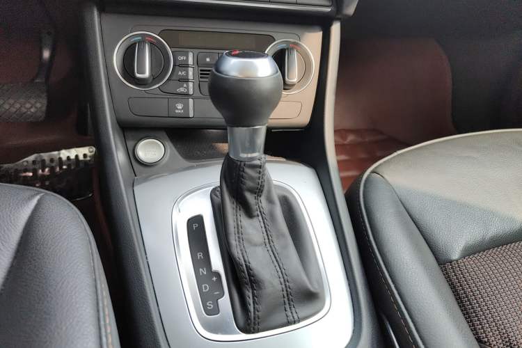 Used Audi Q3 2017 30 TFSI Fashion Model
