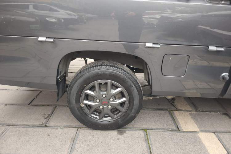 Used Wuling Zhengtu 2021 1.5L Adventure LAR Right Rear Wheel Hub
