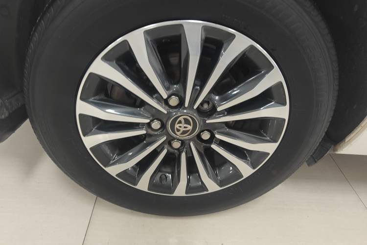 Used Toyota Corolla 2017 Revised Version 1.2T S-CVT GL