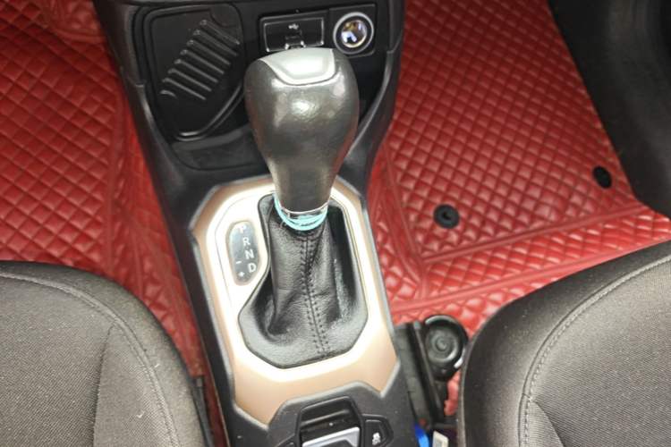 Used Jeep Renegade 2018 Connected Large Screen Version 180T Automatic High-Energy Edition