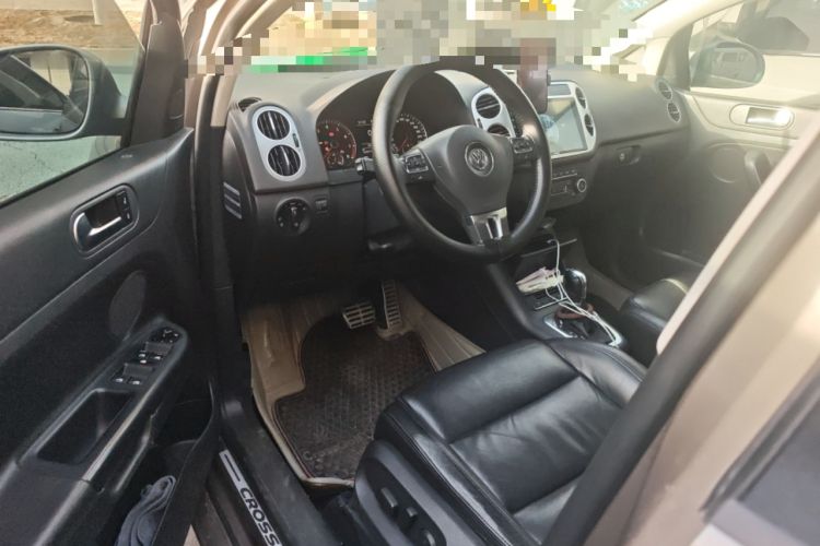 Used Volkswagen Golf 2011 1.4TSI Cross Golf
