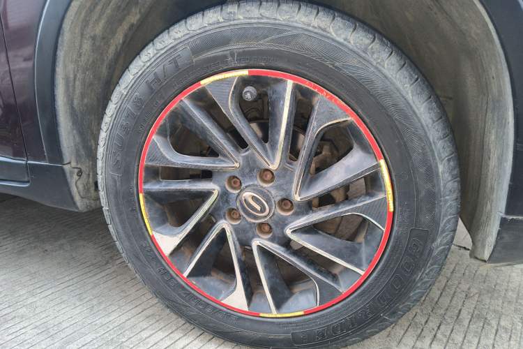 Used GAC Trumpchi GS4 2015 200T Manual Elite Edition Right Front Wheel Hub