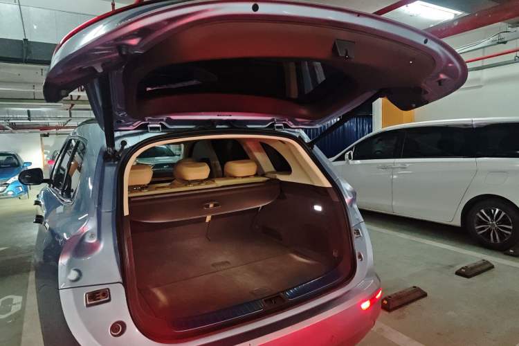 Used Hima AITO M7 2024 1.5T Intelligent Driving 4WD Max Edition 5 Seats Trunk