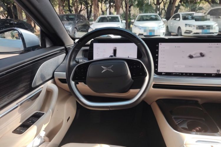 Used XPeng P7 2022 670E+