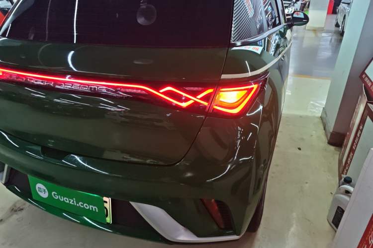 Used BYD Dolphin 2021 405 km Fashion Edition