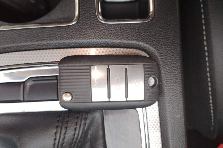 Used Roewe i6 2018 20T Automatic Flagship Edition
