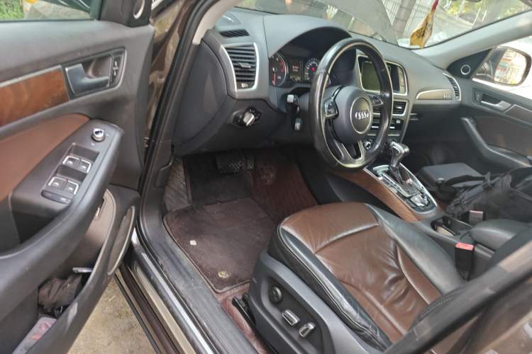 Used Audi Q5 2016 40 TFSI Comfort Model