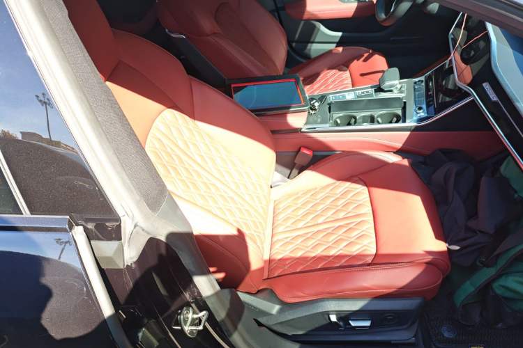 Used Audi A7L 2025 45 TFSI quattro Black Warrior Edition Right Front Seat