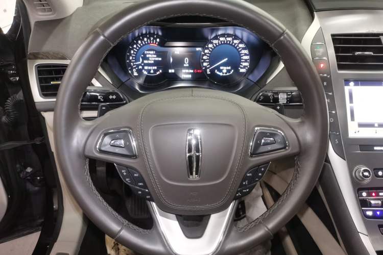 Used Lincoln MKZ 2019 2.0T Luxury Edition China VI
