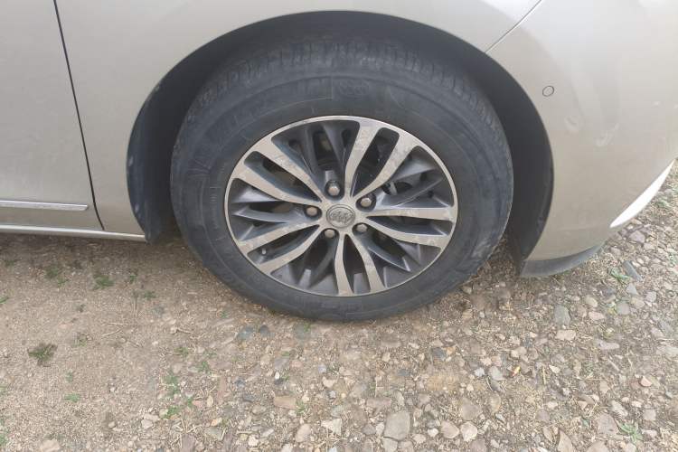 Used Buick GL8 2017 ES 28T Flagship Model China V Standard
