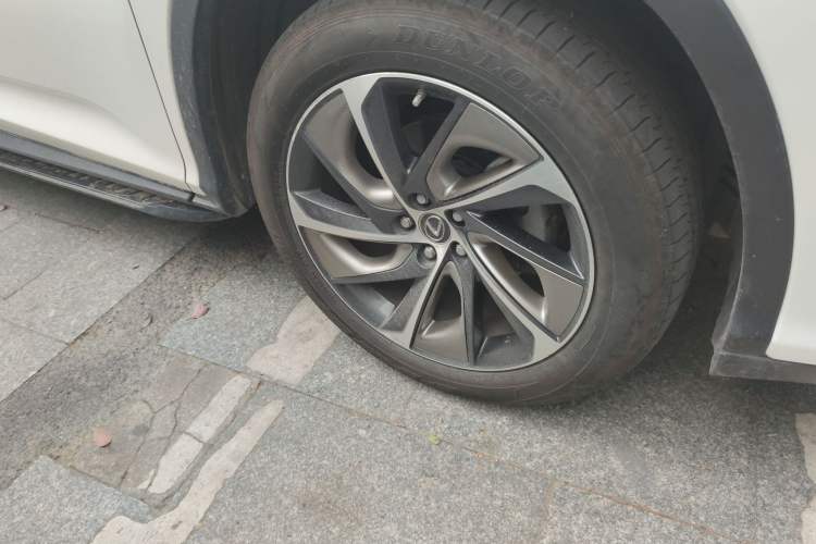 Used Lexus RX 2016 300 4x4 Elegant Edition China VI Right Front Wheel Hub