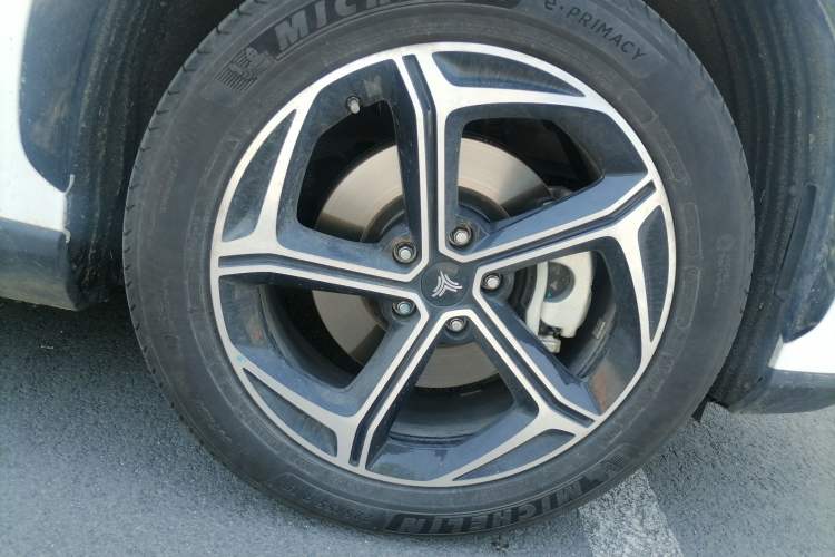 Used NETA L 2024 Extended-Range 220 Flash-Charge Edition