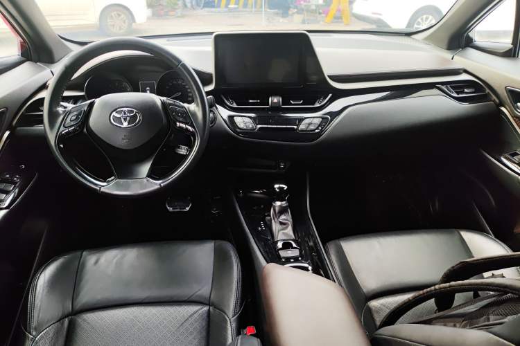 Used Toyota C-HR 2018 2.0L Flagship Version China V Standard
