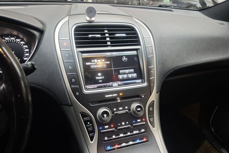 Used Lincoln MKX 2015 2.0T Four-Wheel Drive Luxury Edition
