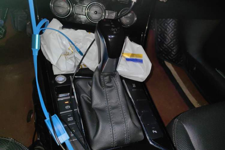 Used Volkswagen Passat 2019 330TSI Luxury Edition China VI Standard