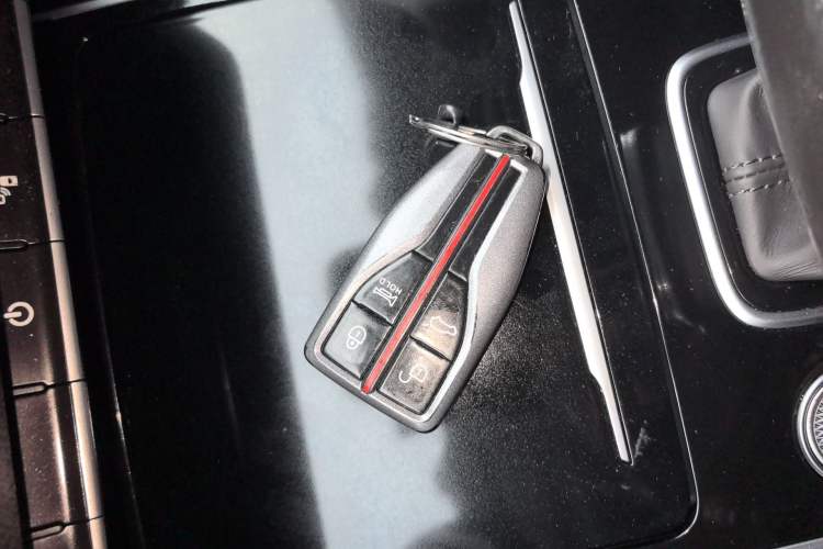 Used Hongqi HS5 2022 Revised Version 2.0T Smart Connect Flagship Edition