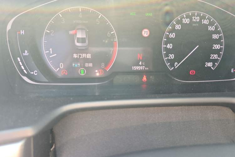 Used Honda Accord 2018 260TURBO Luxury Edition China V Emission Standard Odometer Close Up