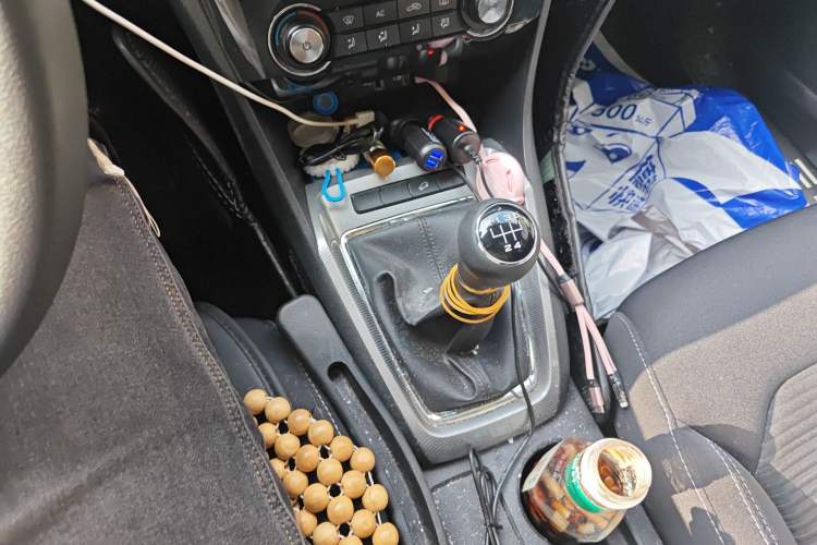 Used Roewe RX3 2020 1.6L Manual 4G Connect Super-Fresh Elite Edition Gear Lever