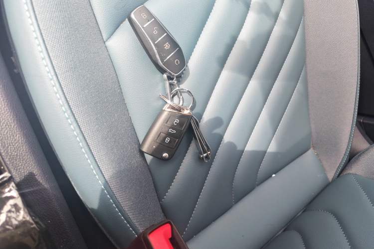 Used Volkswagen Tharu 2024 300TSI Two-Wheel-Drive Full Moon Edition