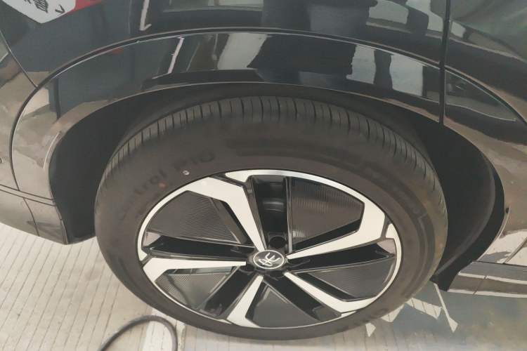 Used BYD Song L EV 2025 Intelligent Driving Version 662 km LiDAR Excellence Edition
