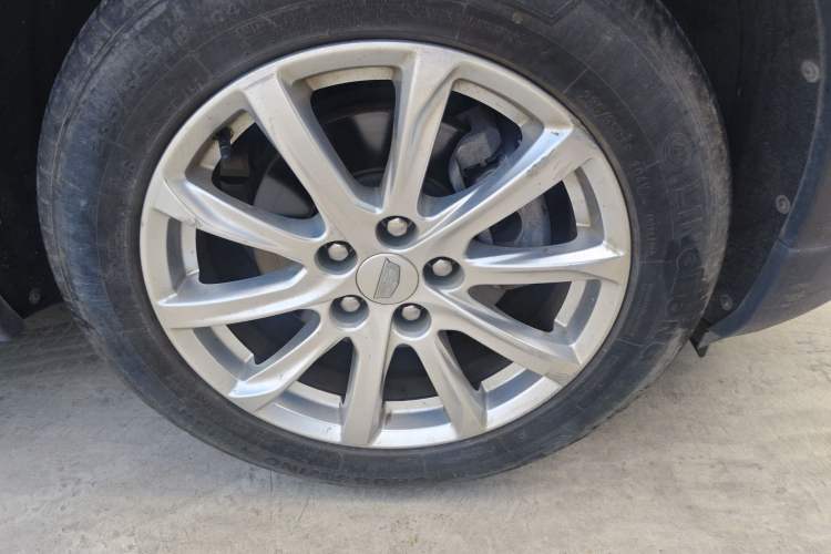 Used Cadillac XT4 2018 28T Two-Wheel Drive Tech Version