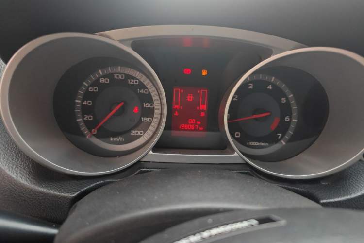 Used Land X8 2014 Explorer Edition 2.0T Gasoline 4x4 Luxury Model