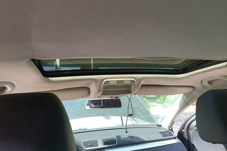 Used Volkswagen Magotan 2013 1.8TSI Premier Model Headliner