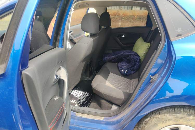 Used Volkswagen Polo 2013 1.4L Manual Fashion Edition