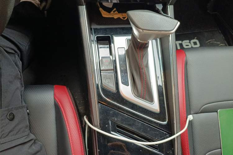 Used Venucia T60 2018 1.6L CVT Smart Edition China V Standard
