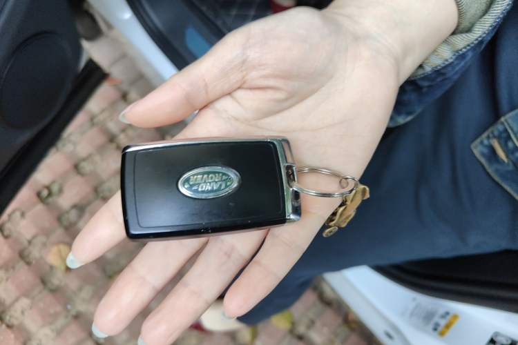 Used Land Rover Range Rover Evoque 2021 Range Rover Velar 249 PS R-Dynamic S Performance Edition