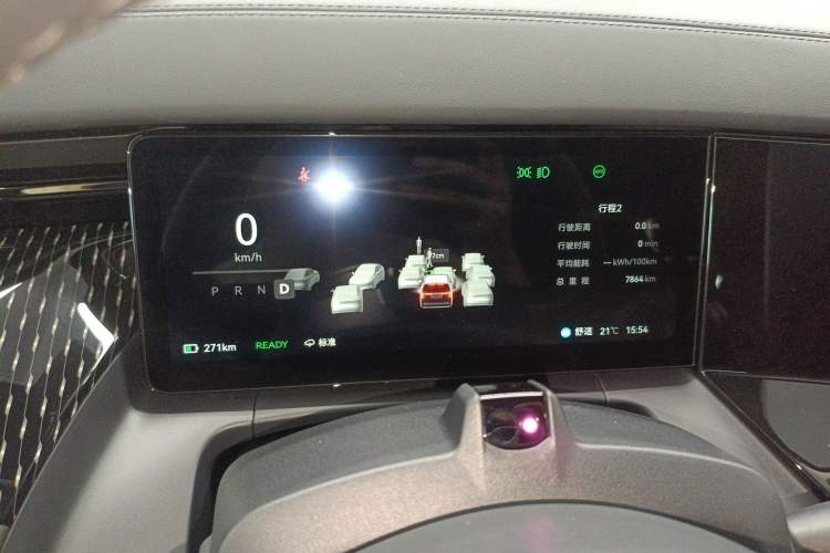 Used Zeekr 009 2024 7-Seater Walk-Through Version Four-Wheel Drive 108 kWh Instrument Cluster