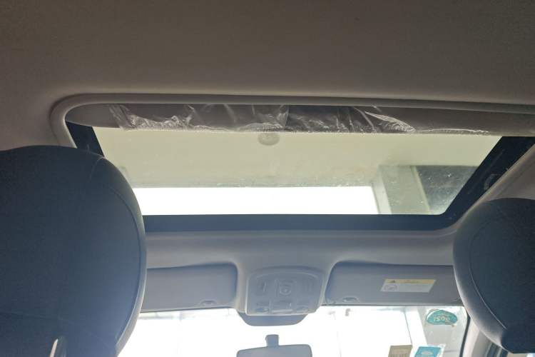 Used Citroen C4 Sega 2016 1.6L Automatic Luxury Model
