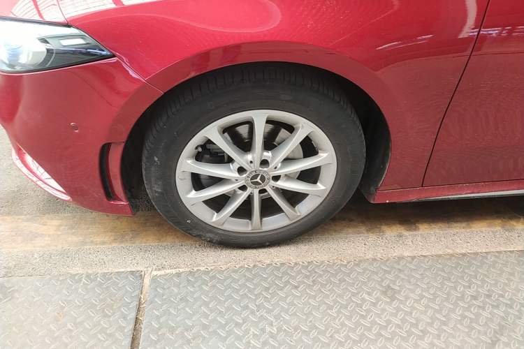 Used Mercedes-Benz A-Class 2022 Restyled A 200 L Sport Sedan Fashion Version Exterior 4