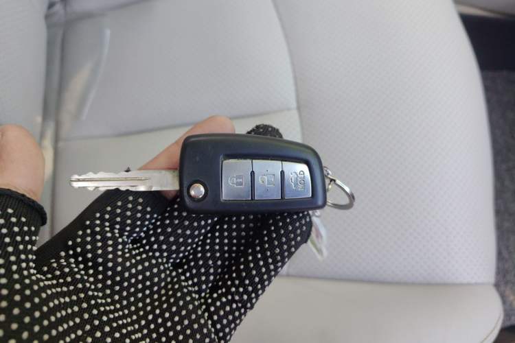 Used Nissan Sylphy 2012 1.6 XL Manual Luxury Edition Vehicle Key