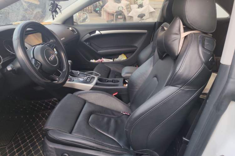 Used Audi A5 2013 Coupe 40 TFSI