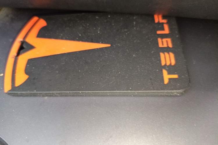 Used Tesla Model Y 2021 Long-Range All-Wheel-Drive Version 3D7