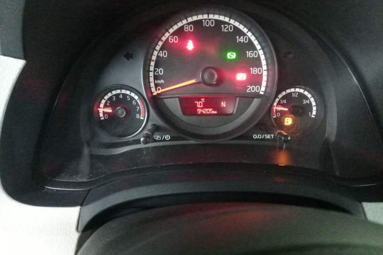 Used Volkswagen up! 2015 1.0L move up!