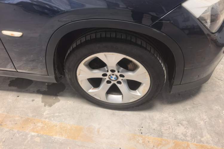 Used BMW X1 2012 sDrive18i Fashion Model Right Front Wheel Hub