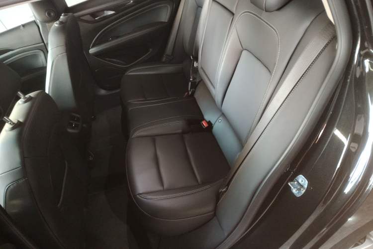 Used Buick Regal 2024 25T Deluxe Edition