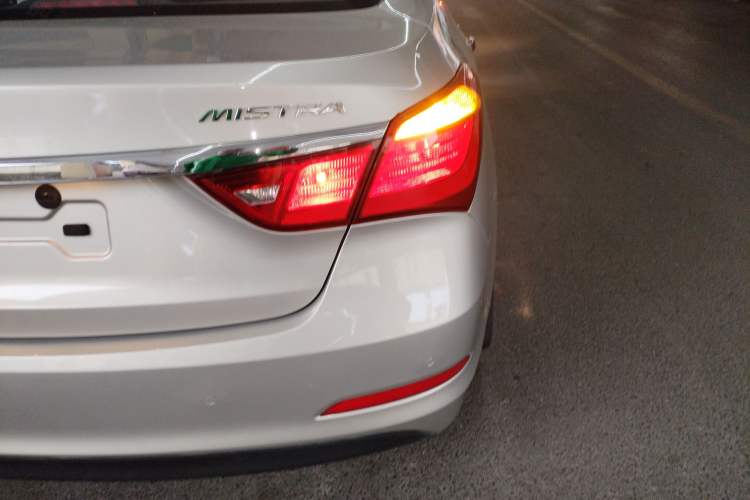 Used Hyundai Mistra 2014 1.8L Automatic Smart GLS