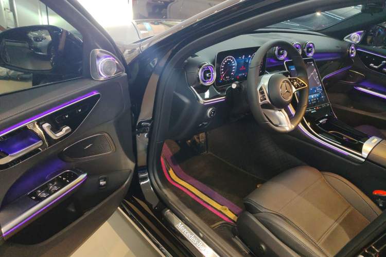 Used Mercedes-Benz C-Class 2025-Year Facelift C 260 L Driver Seat