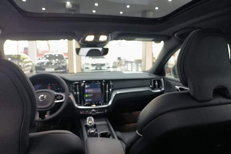 Used Volvo S60 2025 B5 Zhiya Sport Edition Headliner