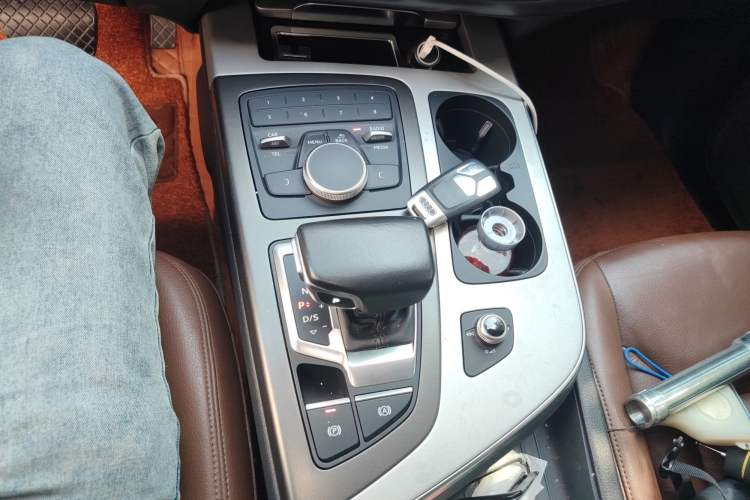 Used Audi Q7 2016 3.0 TFSI parallel import
